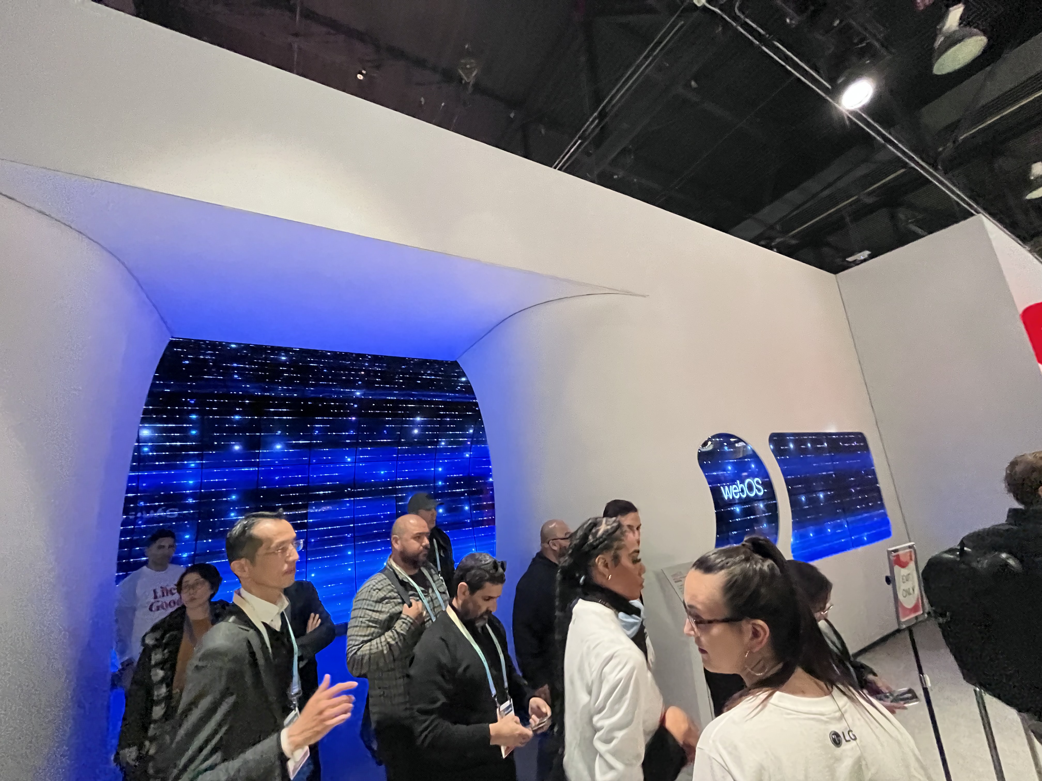 中勵(lì)展覽設(shè)計(jì)搭建